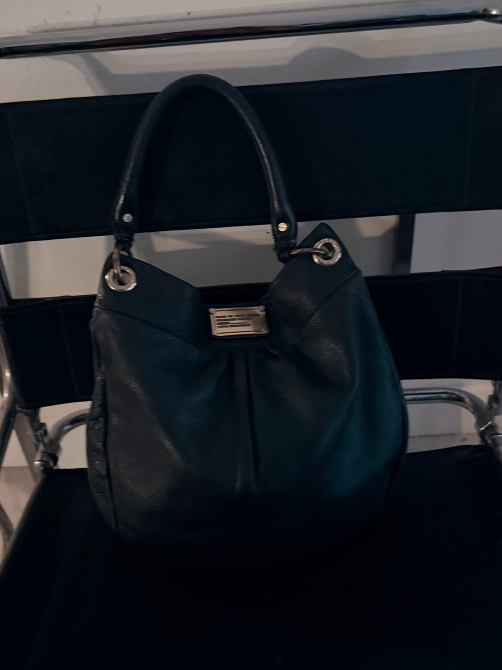 Marc Jacobs Black Leather Women's Shoulder Bag - Classic Everyday Tote - Picture 6 of 10